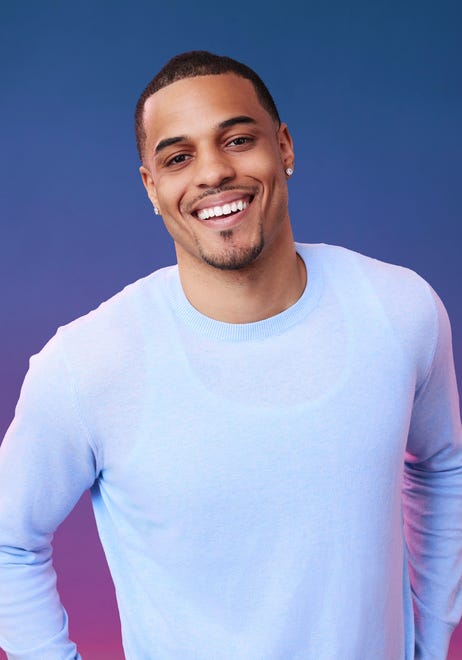 Grant, 30, a day trader from Houston, was eliminated in Episode 6. That night (Aug. 12) he was announced as the next "Bachelor" lead .